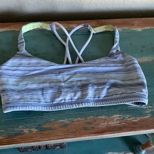 Lululemon sports bra